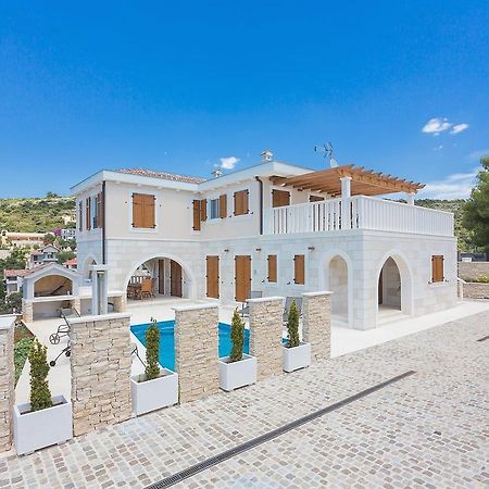 Villa Elena Sevid Bagian luar foto