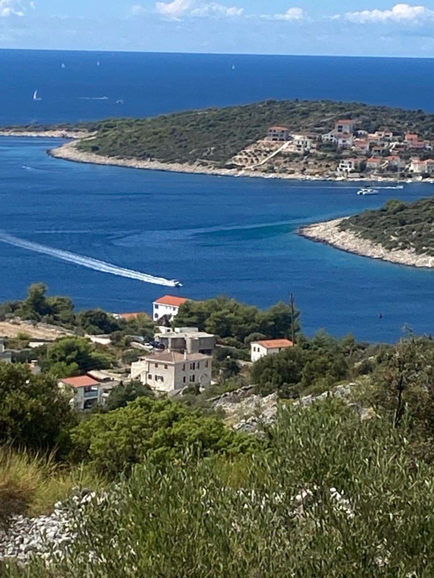Villa Elena Sevid Bagian luar foto