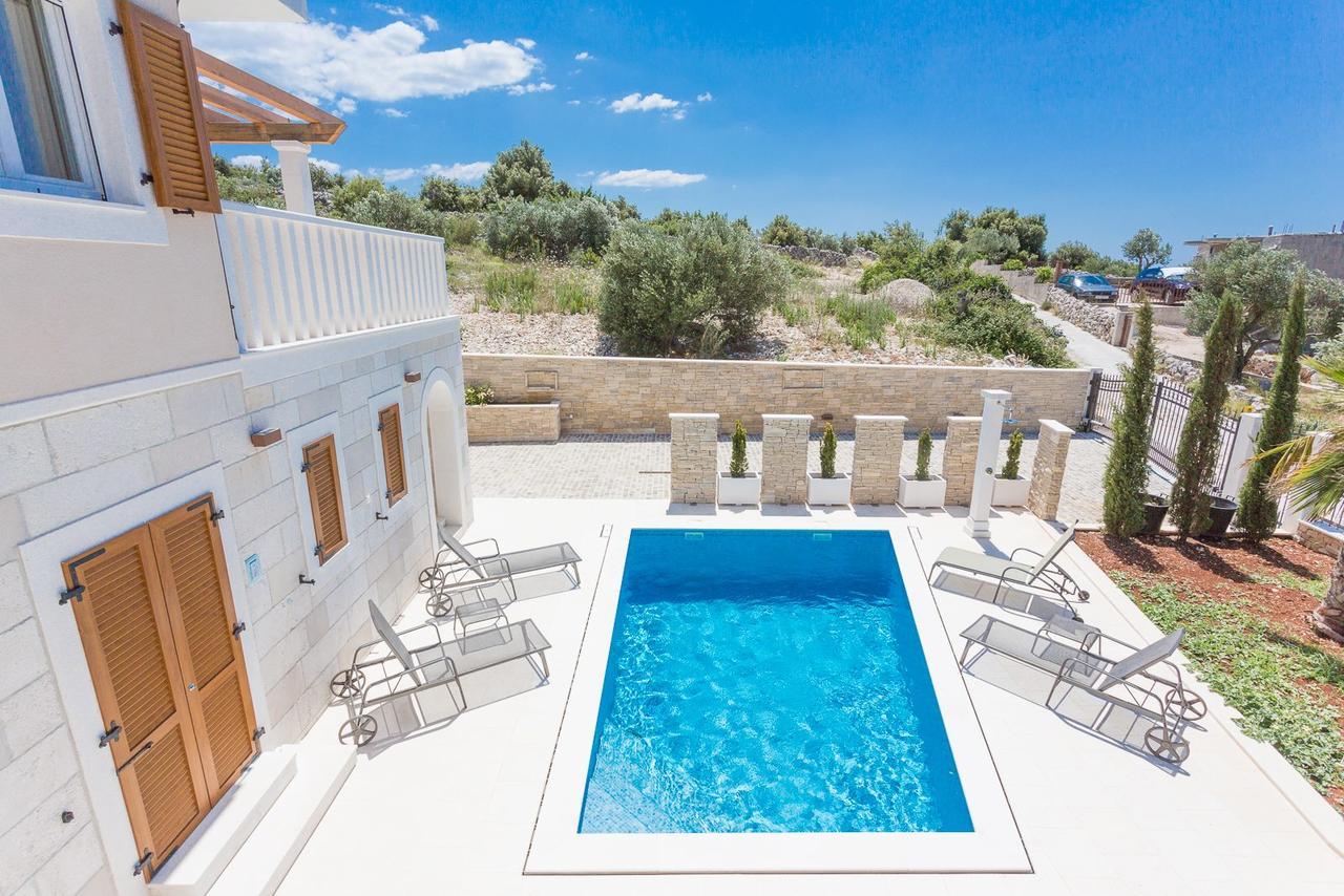 Villa Elena Sevid Bagian luar foto