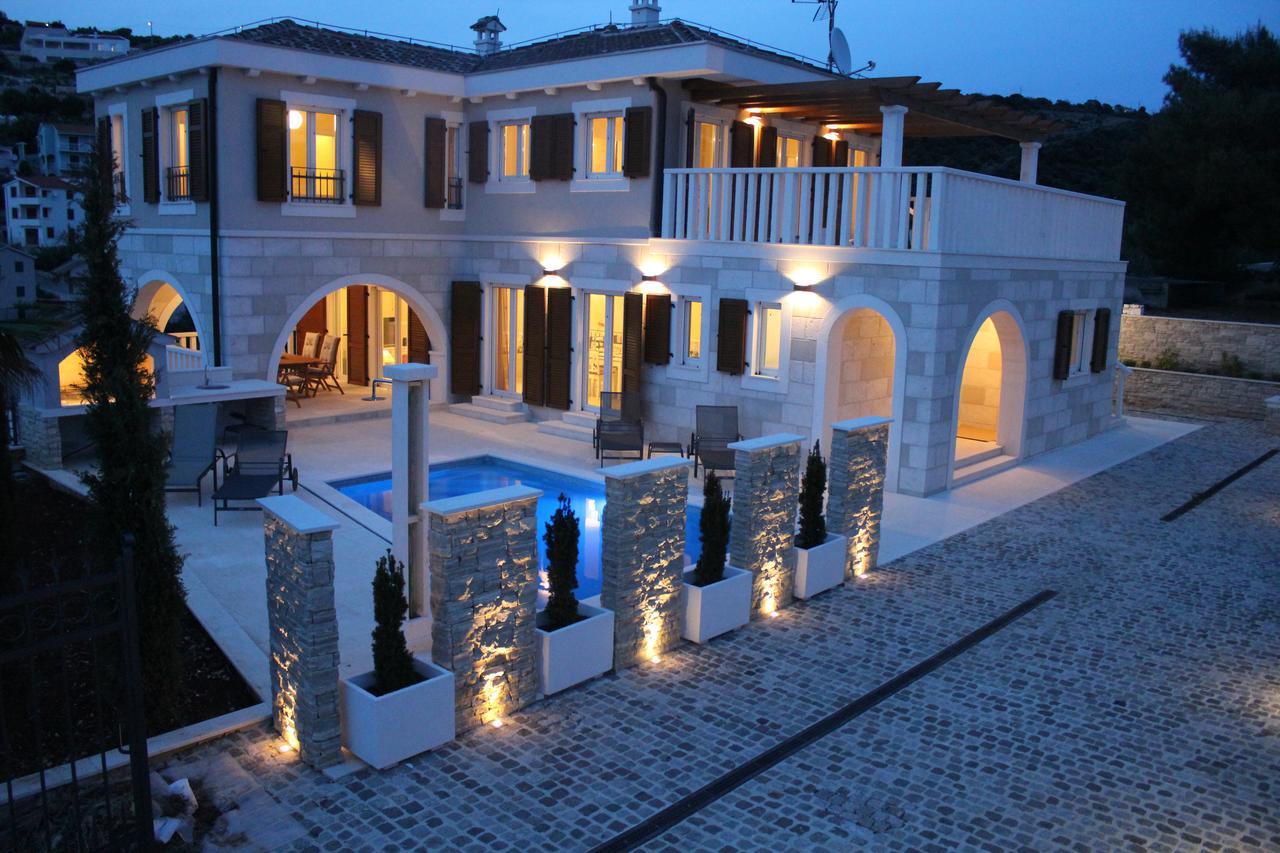 Villa Elena Sevid Bagian luar foto